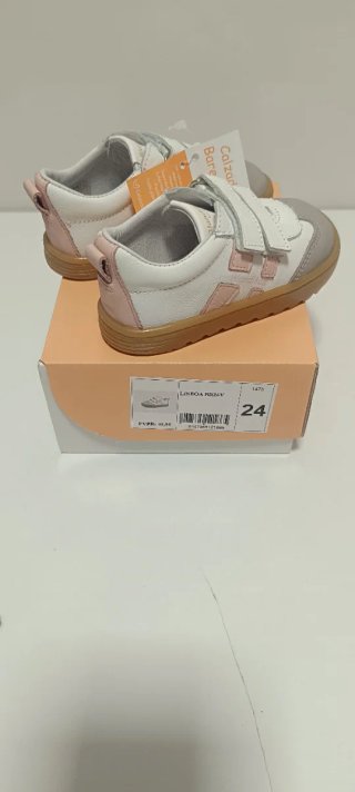 Zapatillas Blanditos T24 nuevas con caja