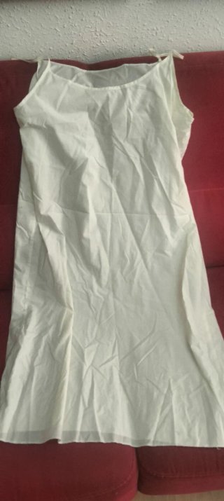 Camiseta negra con bolsillo lentejuelas Talla L