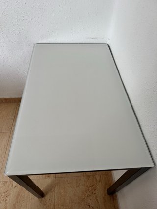 Mesa de cristal y metal  El Corte Inglés