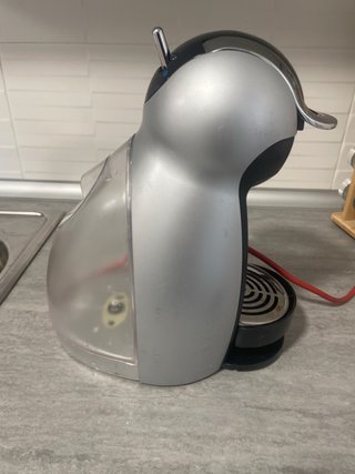 Cafetera Dolce Gusto Gris y Negra