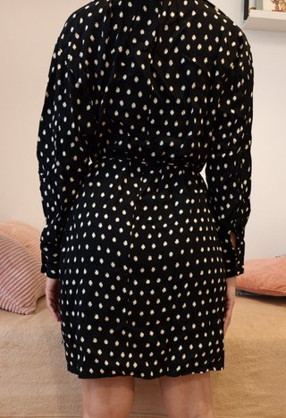 Vestido Mango negro lunares blancos