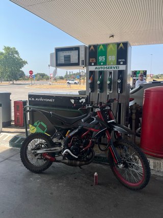 Rieju MRT Pro 2025 Enduro/Motocross Negra/Roja