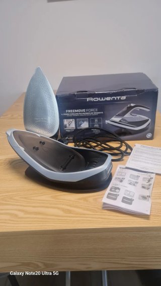 Plancha Rowenta Freemotion Force sin cable