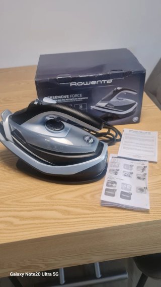 Plancha Rowenta Freemotion Force sin cable