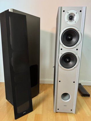 Altavoces de tres vías Jamo S718 - Negro/Plata