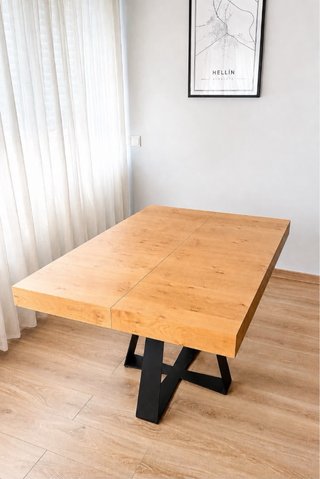 Mesa de comedor madera y metal