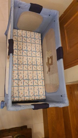 Cuna de viaje azul + colchón