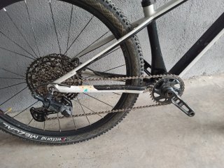 Bicicleta BTT carbono 26 Bulls