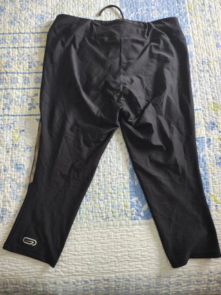 Leggings deportivos negros y rosas