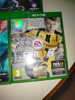 Xbox One + 8 giochi