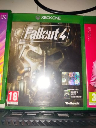 Xbox One + 8 giochi