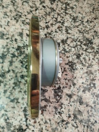 Reloj despertador antiguo de cuerda