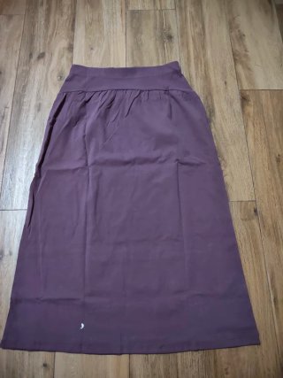 Falda Tacha Noon Talla M/38 con Tachuelas