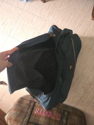 Bolsas de viaje (negras y marrones)
