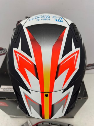 Casco T-XL MT KRE carbono Pedro Acosta