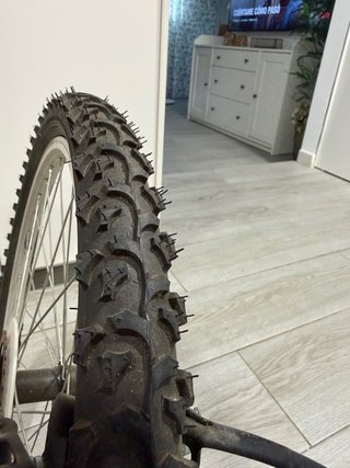 Bicicleta Montaña Negra y Verde 24