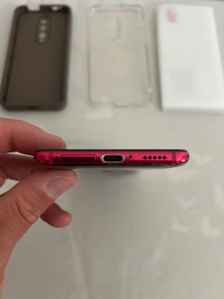 Xiaomi Mi 9T Nero/Rosso + Accessori
