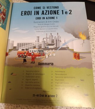 Come si vestono... eroi in azione. Con adesivi....