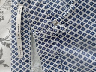 Pantalón pitillo rombos azul y blanco
