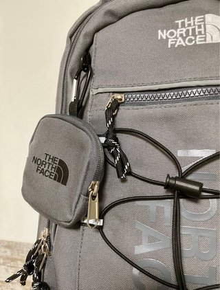 Mochila The North Face Gris