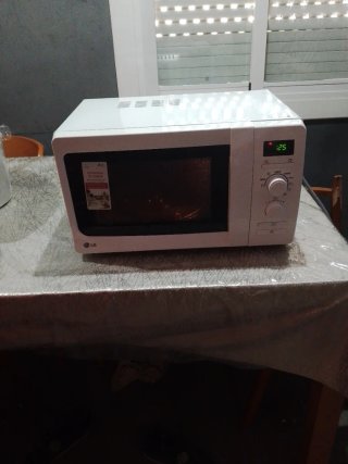 Microondas LG Blanco que también es un horno
