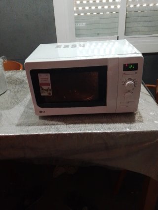 Microondas LG Blanco que también es un horno
