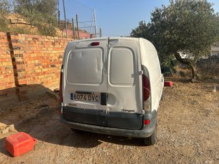 Renault Kangoo cerrada