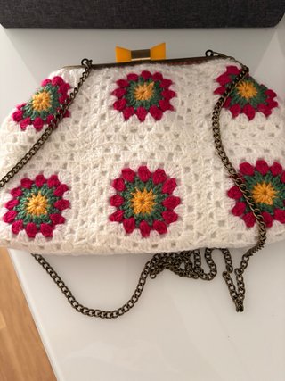Bolso crochet blanco flores