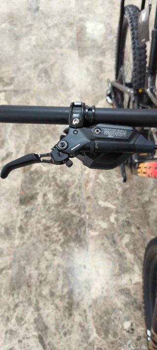 Berria Nexxen Avinox M2S