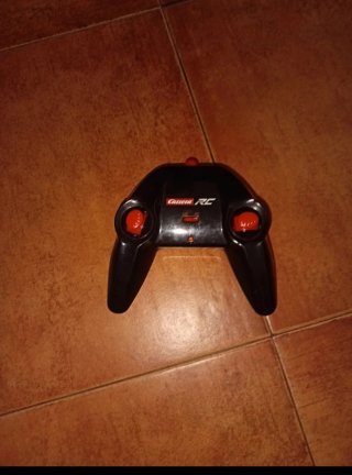 Coche Mario Kart con pequeños desperfectos