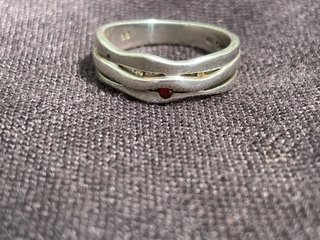 Anillo Plata con Rubí y Brillantes