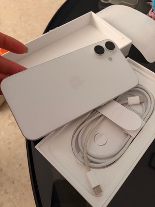 iPhone 16 Blanco