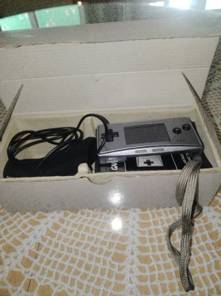 Nintendo Game Boy Micro Plata, manuales y caja