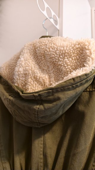 Parka verde con borreguito Talla S