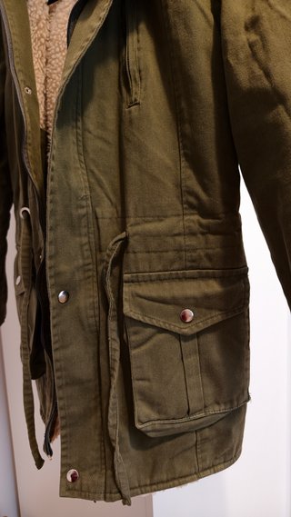 Parka verde con borreguito Talla S