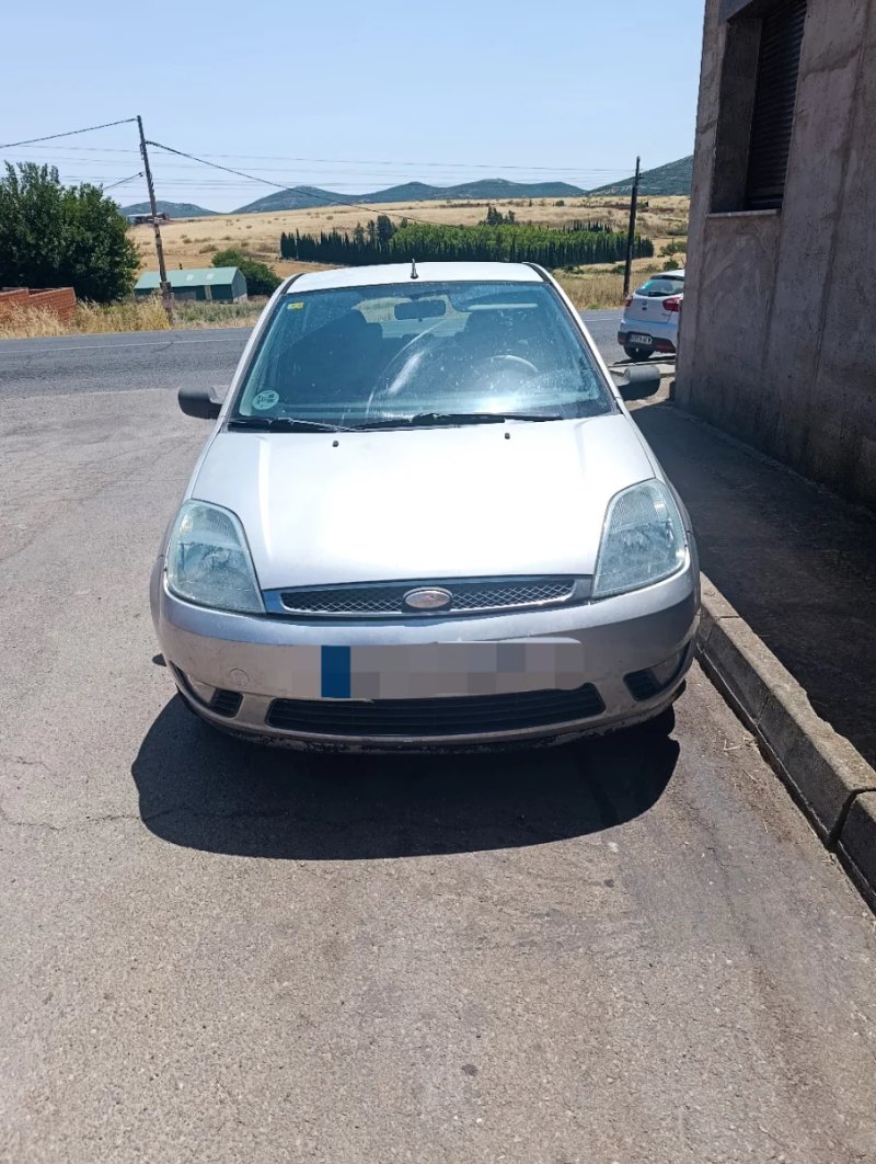 Ford Fiesta 2005 - foto 1
