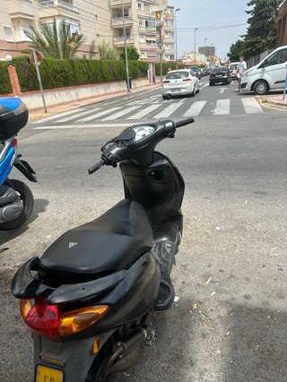 Piaggio Fly 50 Negra