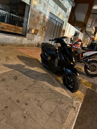 Piaggio Fly 50 Negra