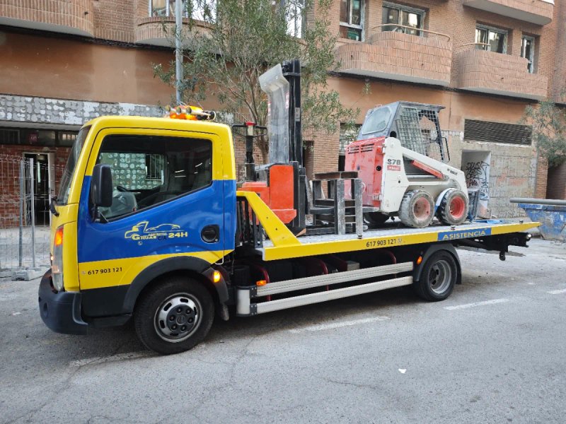 Nissan Cabstar 2007 - foto 1