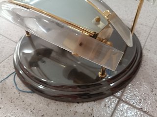 Plafón techo metal dorado y cristal curvo