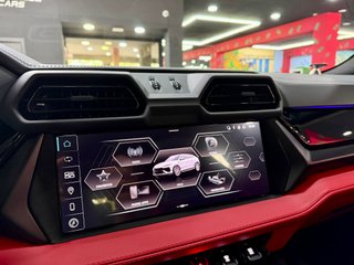 Lamborghini URUS SE 800cv