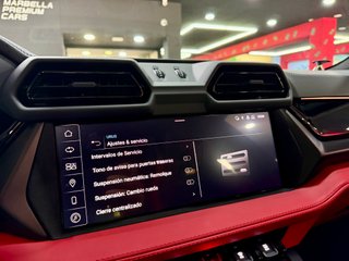Lamborghini URUS SE 800cv