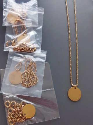 Lote 14 medallas y cadenas para personalizar