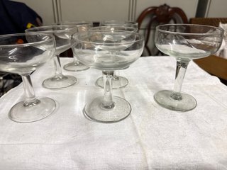 7 Copas de champán antiguas de cristal