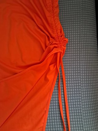 Conjunto SHEIN Top y Falda Naranja Talla Única