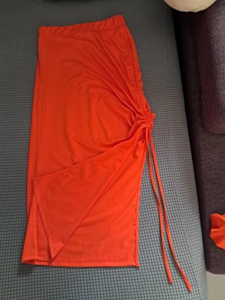 Conjunto SHEIN Top y Falda Naranja Talla Única