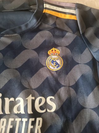 Equipación Real Madrid Infantil. No es original.
