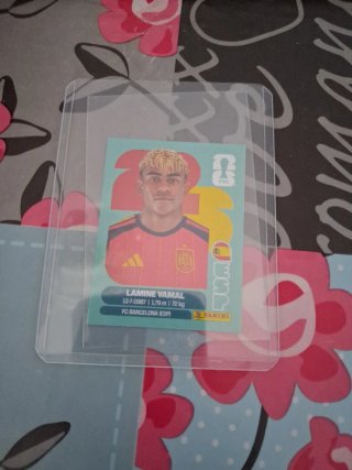 Cromo rookie  Lamine Yamal  FIFA