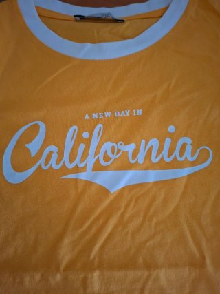 Camiseta Pull&Bear California Manga Corta