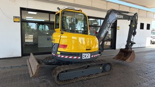 EXCAVADORA VOLVO ECR58